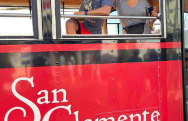 Walk to Beach - KING Apt In #1 Area - AC - Foto 32