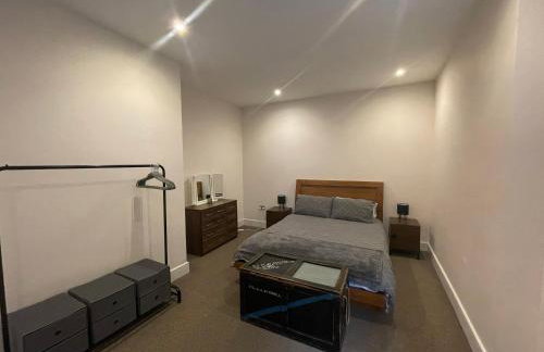Modern apartment 4 mins from Gatwick - Foto 6