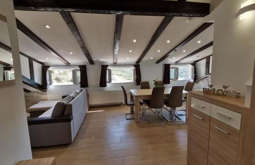 Penthouse Ema - Photo 36