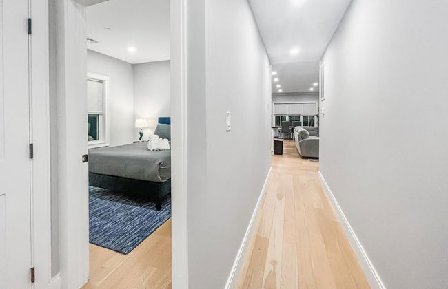 Luxury 2BD 2BA Near Logan Airport and T Station - Foto 13