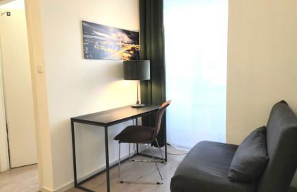 Modern Gesundbrunnen Flat Sleeps 6 Guests - Foto 22