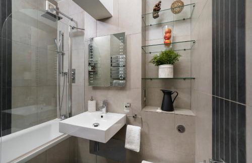 2 Bedr, 3 Beds, 1 Bath Thames, Trafalgar SQ - Foto 6