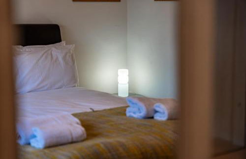 Nancy's 3 bedroom house near Heathrow Airport - Foto 13