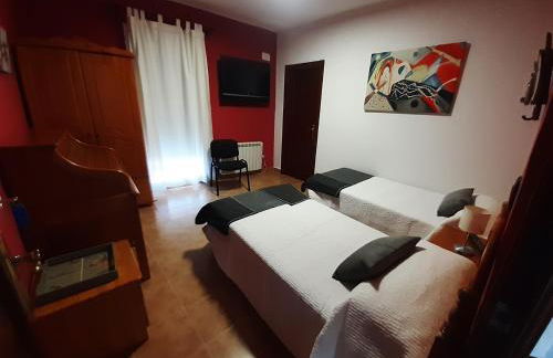 Habitaciones Peña Dorada - Photo 19