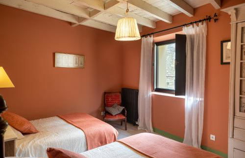 Encantadora Casa de Pueblo con 5 Hab. en Burgos - Photo 15