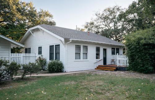 Gulf Coast Craftsman - Cozy, Charming & Central! - Foto 37