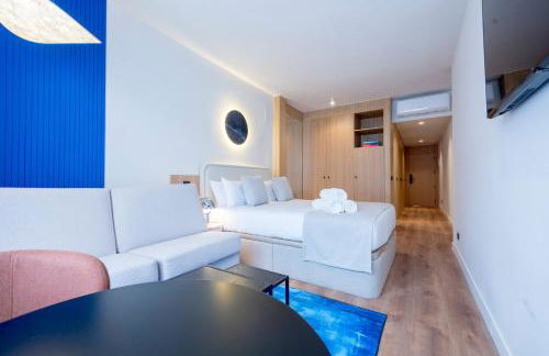 Iconic Suites - Photo 12