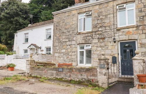 Still Waters - Foto 1