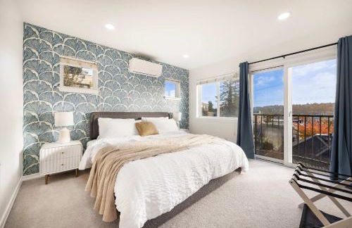 Rare 2BR Modern Urban Escape Free Parking - Foto 2