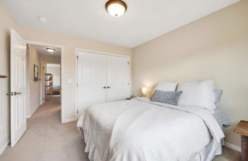 Near Tamarack AC Kitchen TV Washer Dryer - Foto 6