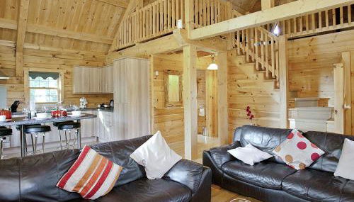 Kingfisher Lodge - E4159A - Photo 3