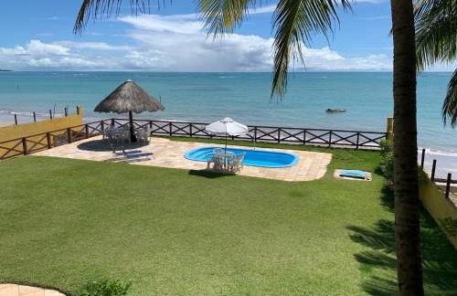 Casa à Beira Mar, piscina e 4 suítes na praia de Ipioca-Maceió-AL - Vila Ipioca - Foto 2