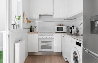 Cozy 2 bedroom apartment with patio - Photo 8