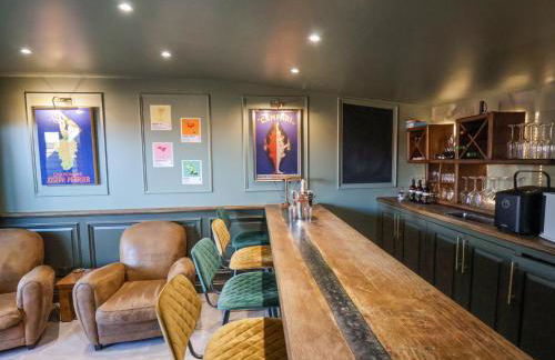 Beacon House - Photo 10