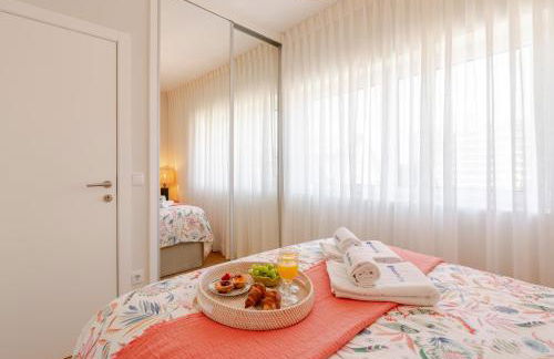 Stylish & Spacious Apartment by HostWise - Foto 7