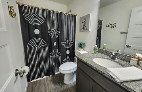 Spacious 2 bedroom/2.5 bathroom Townhome - Foto 32