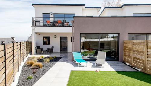 Villa ELISA Piscine Intérieure partagée chauffée à 29 degrés à 100m de la plage - Foto 3, Garden, sunbed, Garden view