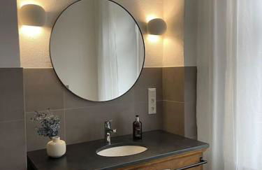 BG Living & Hosting - Exklusive Jugendstilwohnung an der Mosel in Ürzig - 2 Schlafzimmer, bis 4 Personen, Fahrradkeller, Waschmaschine & Trockner - Foto 9