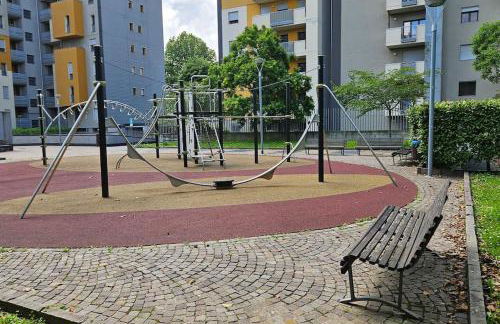 Bicocca, Free PARKING, Private Garage, Metro M5 200m, Garden, Kids & Pet Friendly - Foto 7