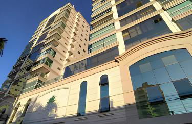 Meia Praia Apto Fino Acabamento 3 suítes e 2 garagens - Foto 1