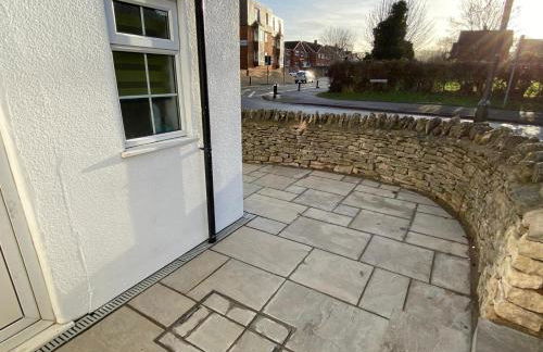 Gloucester-Beautiful 4 Bedroom Cottage-Sleeps 8-Free Parking-Fast Wi-Fi-Work or Leisure - Foto 57