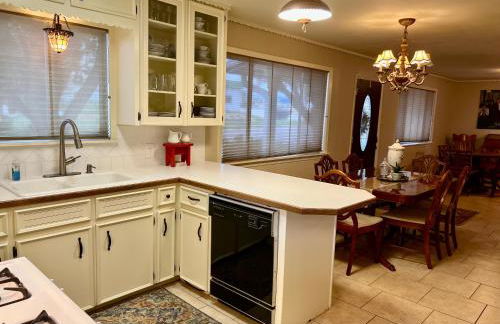 Birmingham House - Updated and Spacious - Photo 5