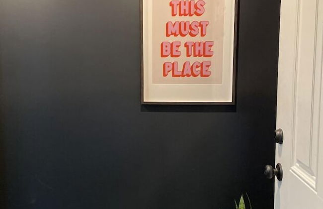 Cottage Street Downtown New Apartment - Photo 9