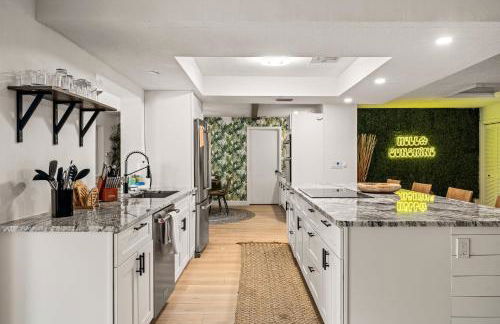 Waterfront Oasis Htd Pool PuttPutt Bocce Ball - Foto 8