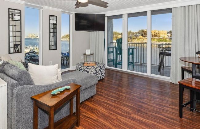 Dolphin Point 305b 2 Bedroom Condo by RedAwning - Foto 1