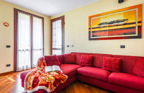 Jacuzzi Apartment in Italian Villa, Wi-Fi & Garden Sassuolo - Maranello - Foto 2