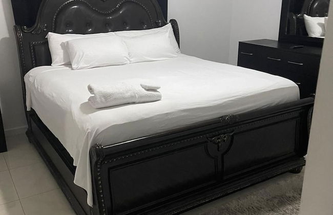 Impeccable 2-bed Apartment in Kingston With Pool - Foto 4