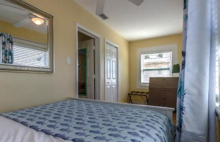 1BR 1BA NorthStar Bungalow. Just Steps to the beach and the bay. - Foto 7