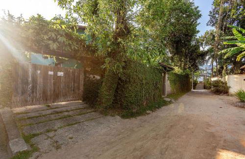 Casa dos Pássaros na areia a 20m da Praia da Baleia com 3 suítes e 1 dorm com ar condicionado, wifi, smart tv, cozinha completa e churrasqueira - Foto 69