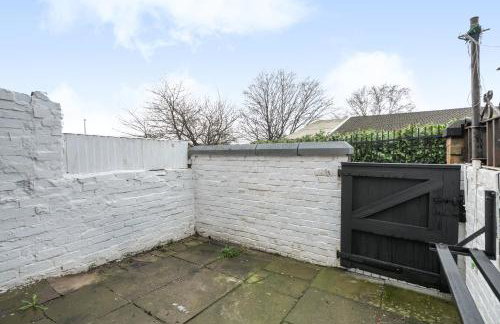 Contractor-friendly Home in Stoke with Free Parking - Foto 18