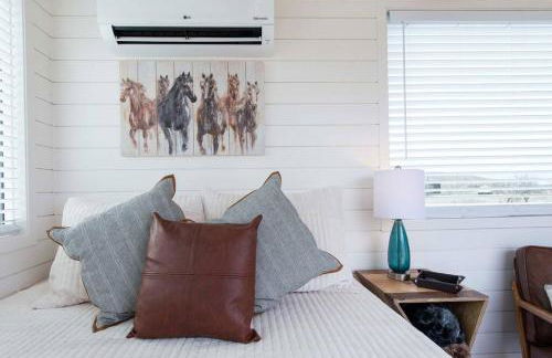 New The Wild West Cozy Container Home - Foto 48