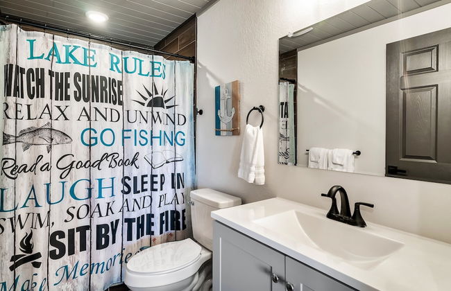 The Lodge at Lakeside - Photo 35