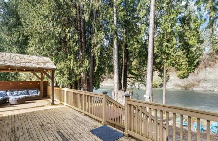 Riverfront w Cedar Hottub, Sauna, Movie Theatre - Foto 28