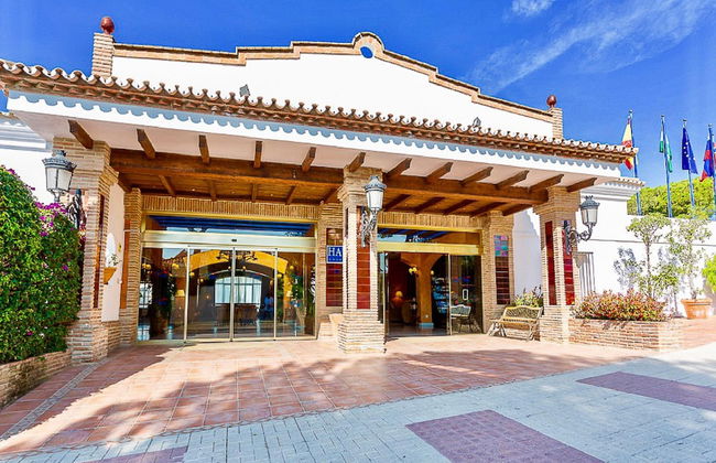 Marbella Resort 4 Pool Whirlpool Sauna - Photo 24