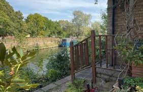 Amazing Location - City of London- 2 Bedroom Stunning Canal View House With Private Garden,Parking & Balcony - Foto 62