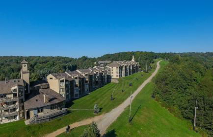 Seven Springs Stoneridge 3 Bedroom & Loft Standard Condo, walking distance to slopes! condo - Foto 10