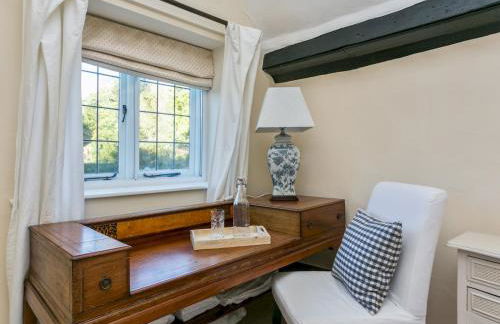 Secluded Mansion Retreat - Expansive Private Oasis - Pass the Keys - Foto 26