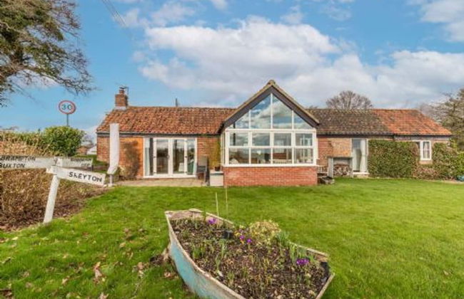 Host Stay Woodfalls Barn - Foto 14