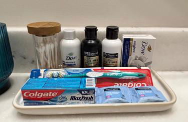 NEW Acadian House KING Bed Cajun Luxury Nespresso - Foto 2