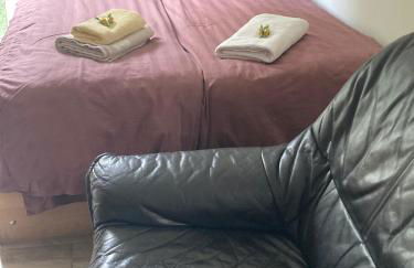 Toll Apartment mit privatem Eingang free Parking Slbst Check-in 30 Zone ruhig keine Ferienwohnung - Photo 16