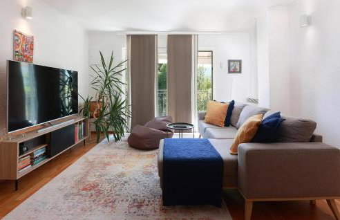 Stunning Home In Jurdani - Foto 1