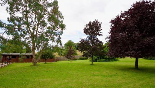 Tring Grange Cottage Sleeps 2 with Onsite Parking - Foto 4, Garden