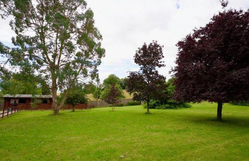 Tring Grange Cottage Sleeps 2 with Onsite Parking - Photo 4