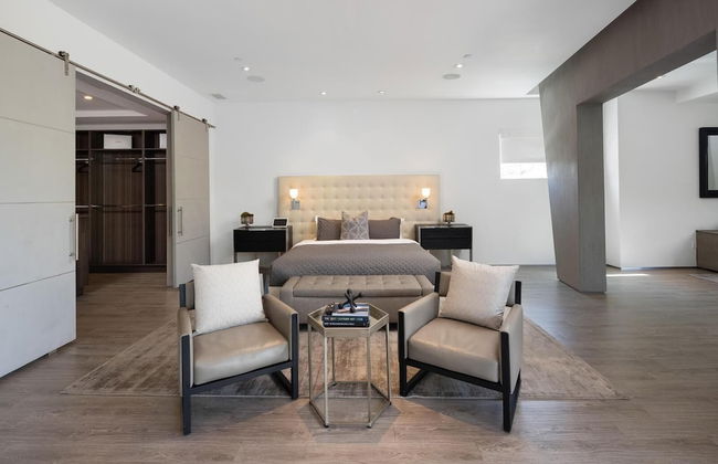 Alfred Villa - Photo 13