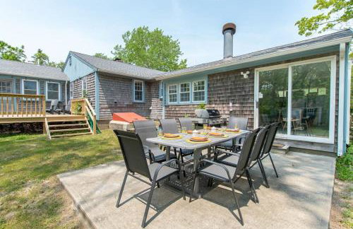 100 Ft to Skaket Beach - Photo 30