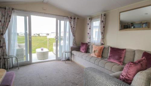 Breathing Space - Photo 4